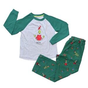 DR. SEUSS Women’s Green Gray “Mom” Christmas Pajama Set Festive Holiday